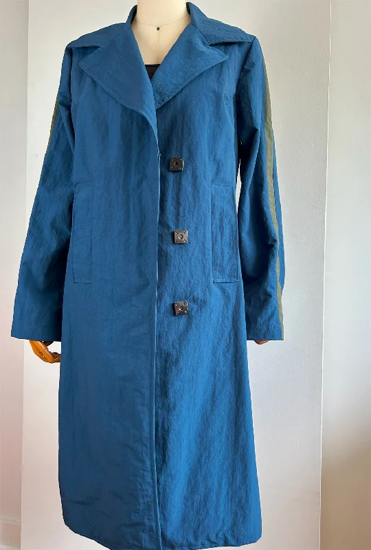 URBAN RAINCOAT · marine blue