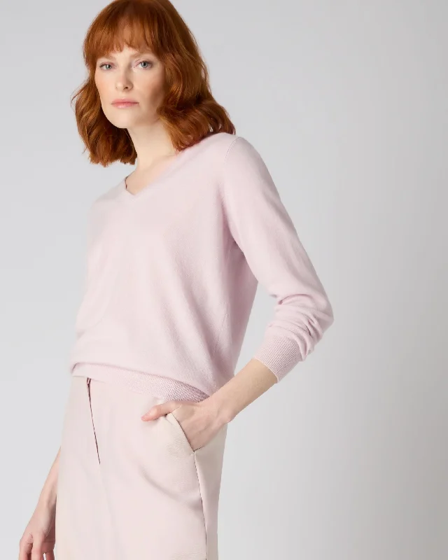 Women's Phoebe V Neck Cashmere Sweater Quartz Pink